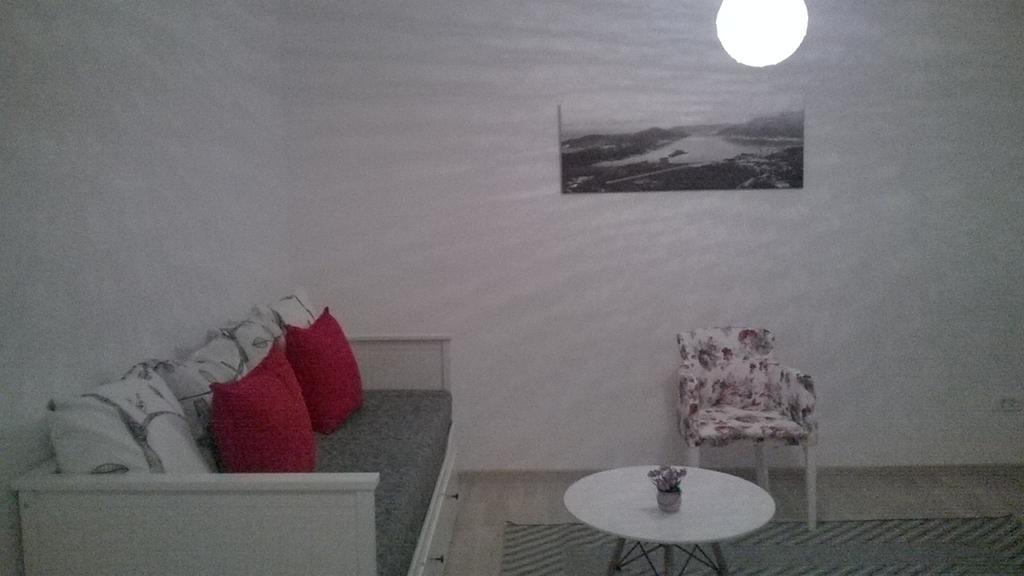 Apartments Delfin Tivat Dış mekan fotoğraf