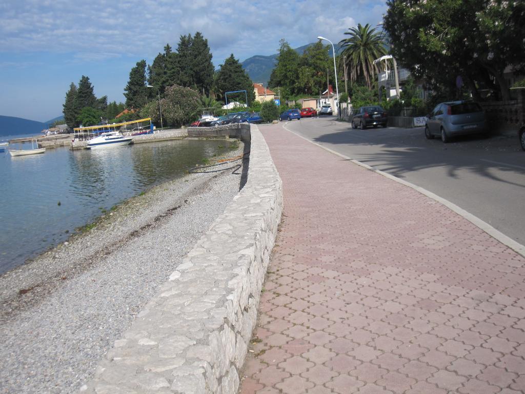 Apartments Delfin Tivat Dış mekan fotoğraf