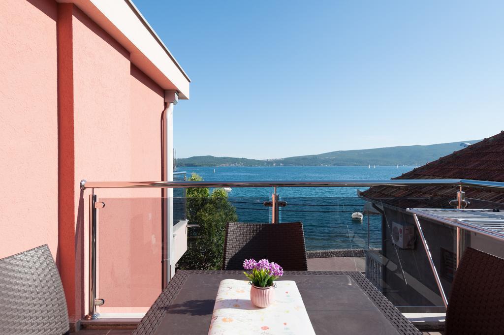 Apartments Delfin Tivat Dış mekan fotoğraf