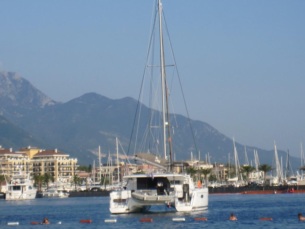 Apartments Delfin Tivat Dış mekan fotoğraf